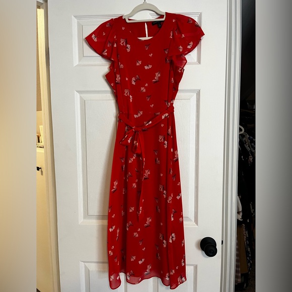 Banana Republic Dresses & Skirts - Banana Republic Bright Red Ginkgo Print Women's Dress